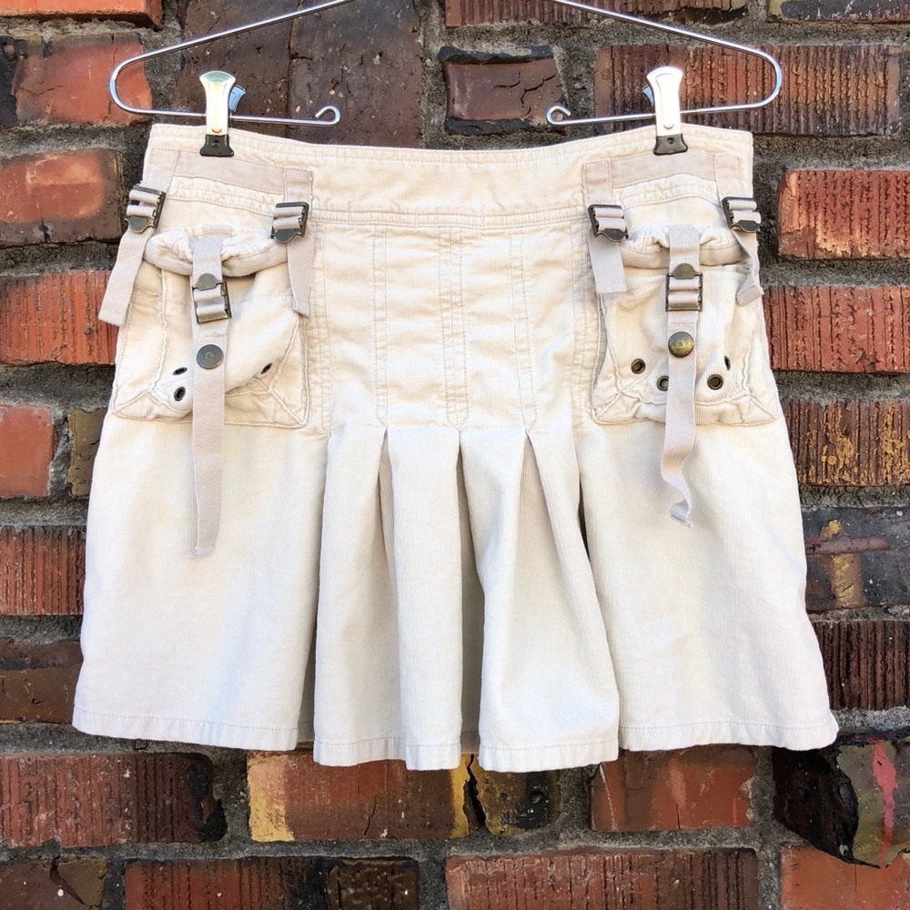 AEO Pleated Buckle Corduroy Mini Skirt | Sz 4